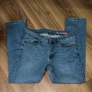 Izod Men's Classic Blue Straight Jeans